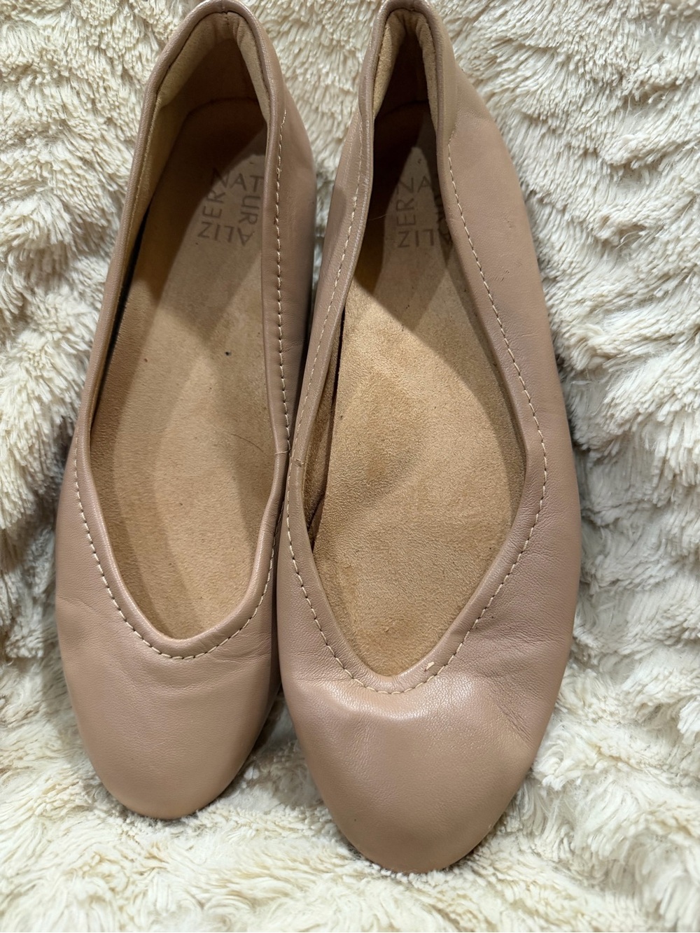 Naturalizer Women’s Blush Leather Ballet Flats
